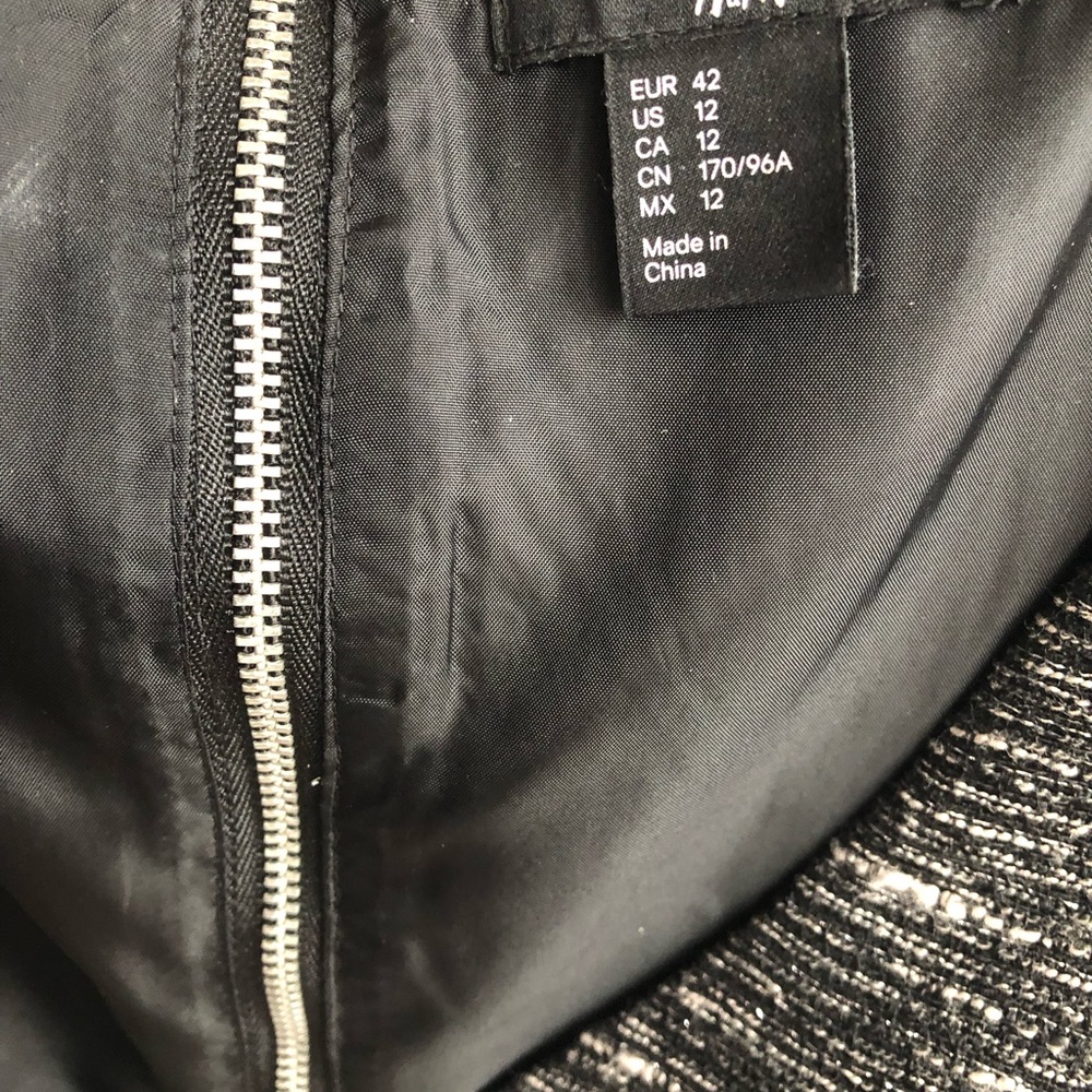 H&M tweed dress with faux leather detail - Picture 3 of 5